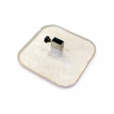 Støpeplate i glassfiber 30x30 cm for nivellering på mykt underlag