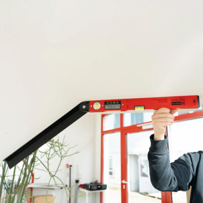 NESTLE DIGIT 50 pro digital vinkelmåler og helningsmåler med LCD-display og CNC-frest aluminium.