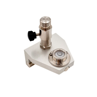 Magnetisk prismeadapter for jernbaneskinner med 5/8-gjenge, kraftige magneter og libelle for presis jernbanemåling.