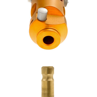 Bohnenstingl HIP miniprisme med Leica hurtigkobling og oransje aluminiumshus for presis totalstasjonsmåling